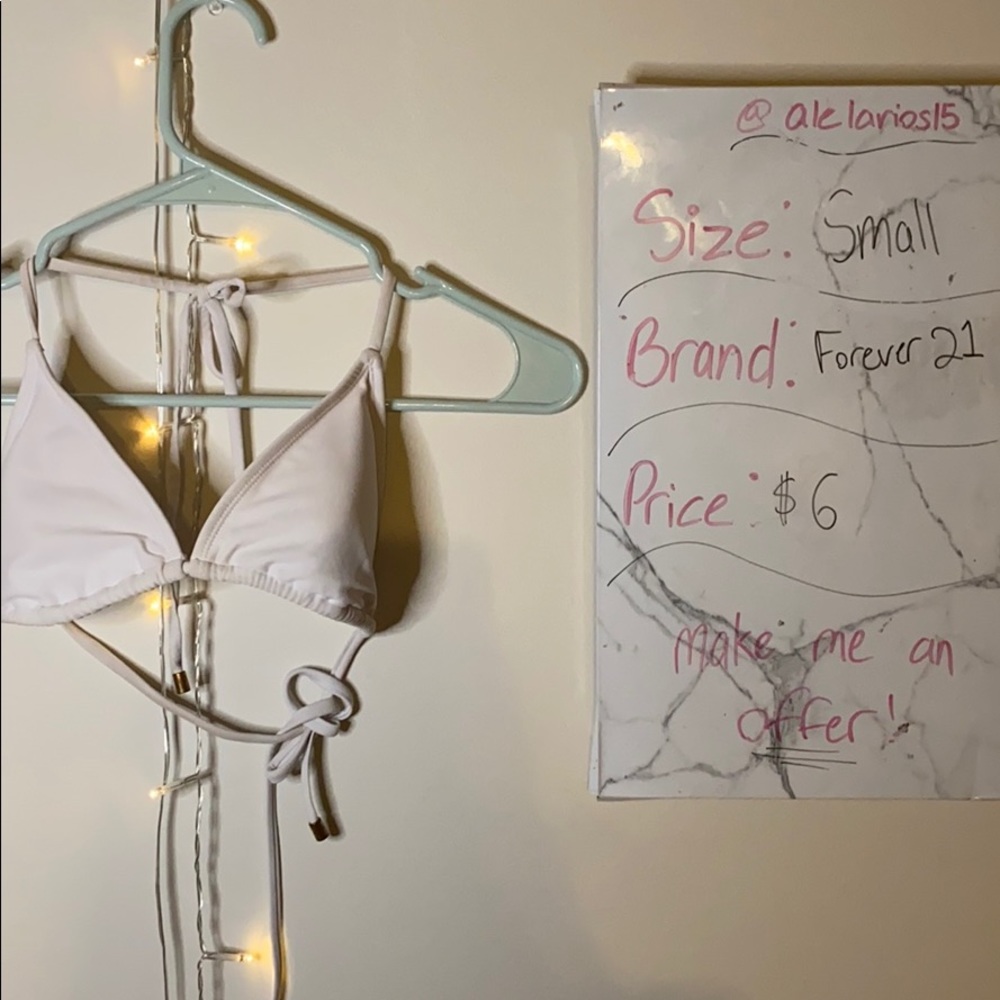 🌸 5 for $25 🌸 white bikini top